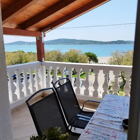 Skroza Apartment