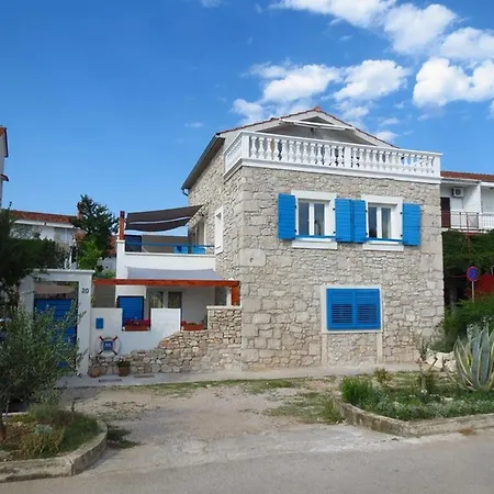 Apartment Skroza Srima